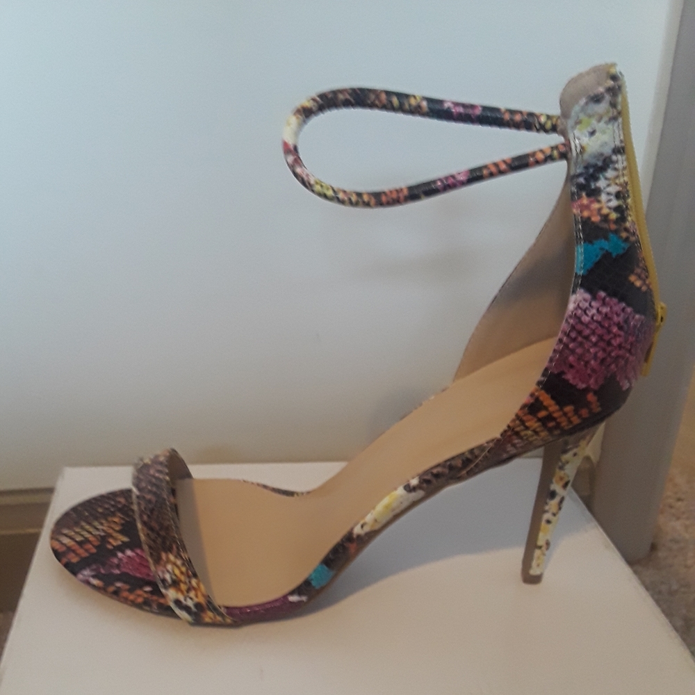 Snake print multi color high heels size10